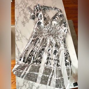 Short black and white dress